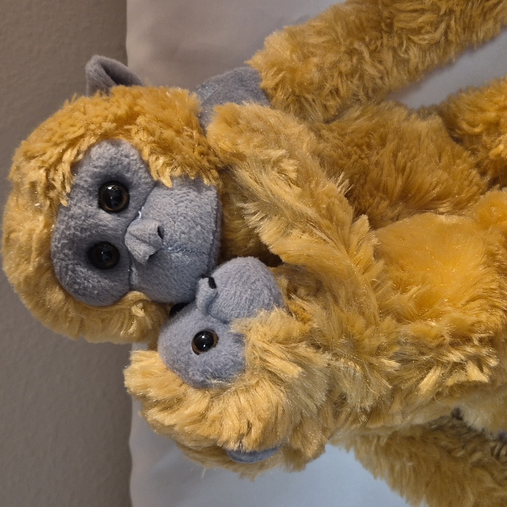 Wild Republic Hanging Monkey With Baby Stuffed Animal Orangutan Beige - Picture 2 of 5